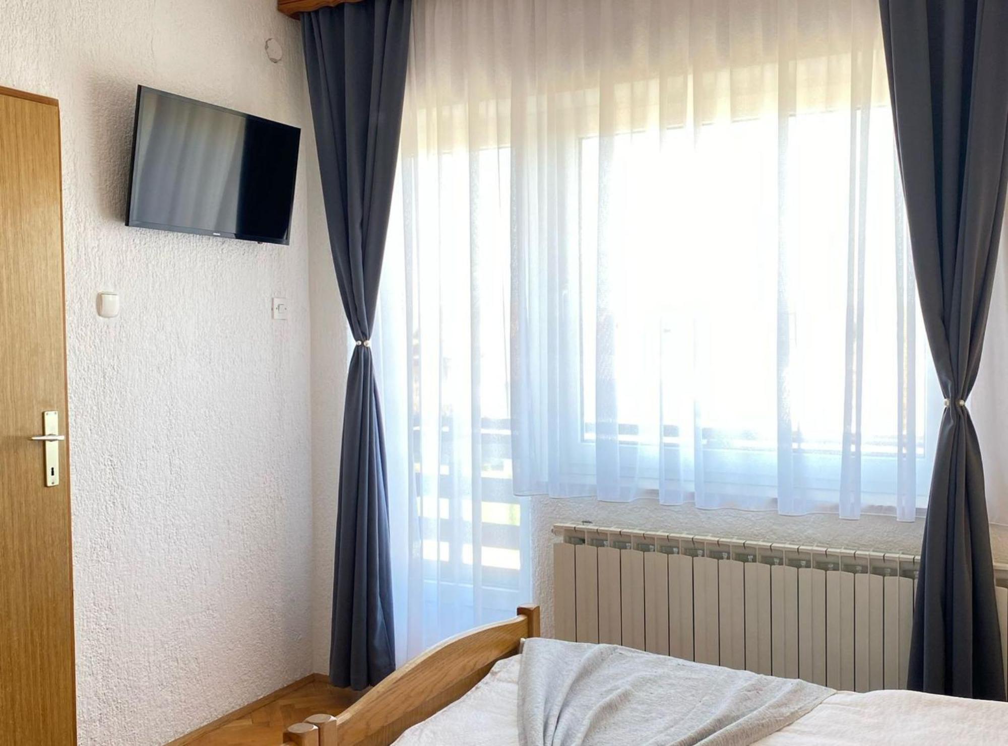 M&N Zafran Grabovac (Karlovac) Exterior foto