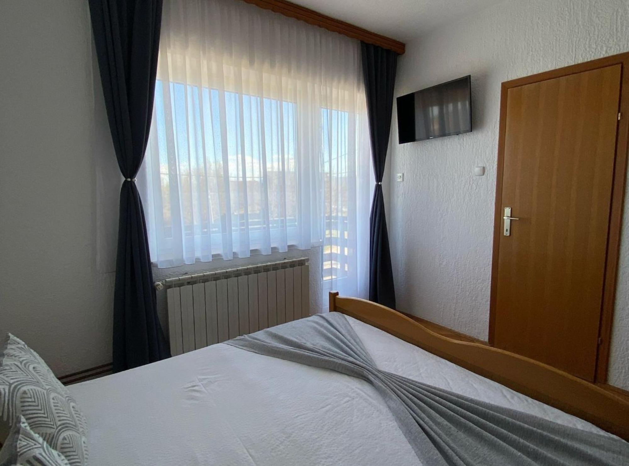 M&N Zafran Grabovac (Karlovac) Exterior foto